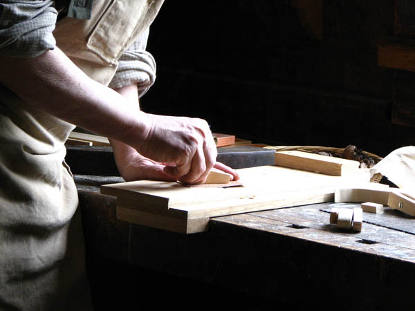 Nuestra <strong>carpintería de madera en  Alesón</strong> es una empresa de <strong>herencia familiar</strong>, por lo que  contamos con gran <strong>experiencia </strong>en la profesión.
